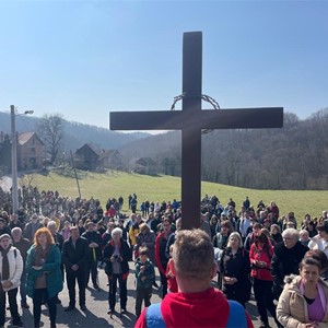 Održan Križni put Jastrebarskog dekanata